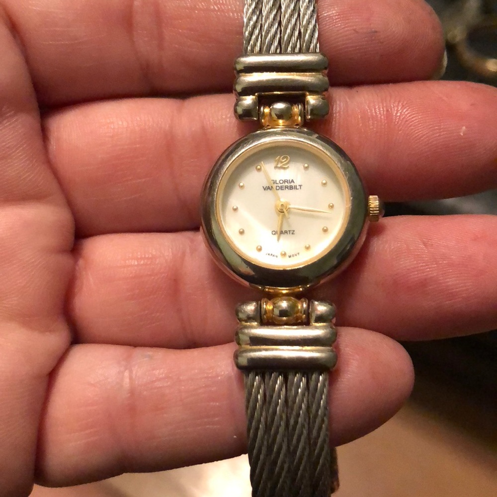 Watch - Picture 5 of 6